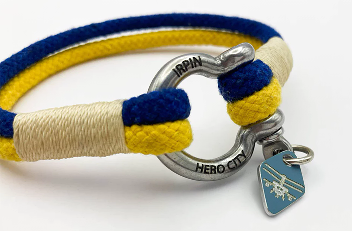 Ukrainian Flag Rope Bracelet with a Piece of a Downed KA-52 Alligator obverse